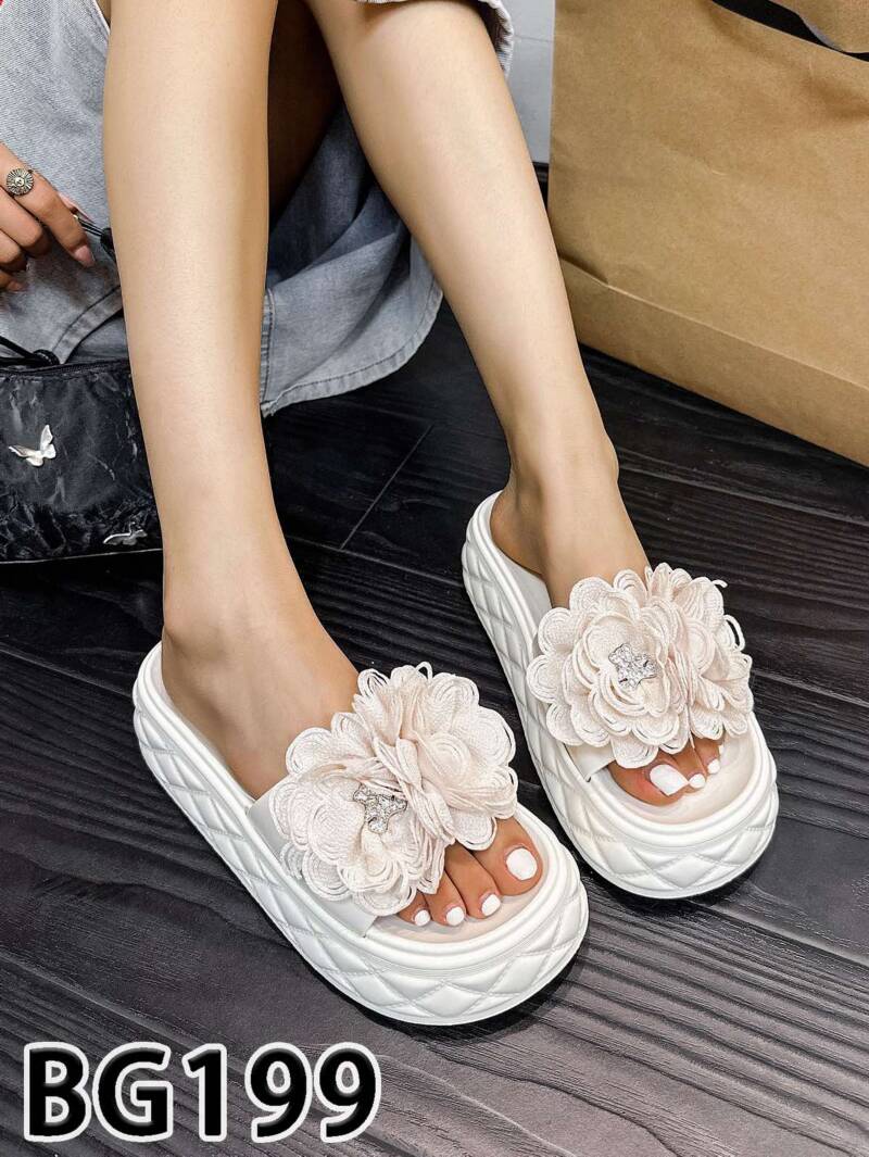 Klapki damskie Roz 36-41/ 12 par